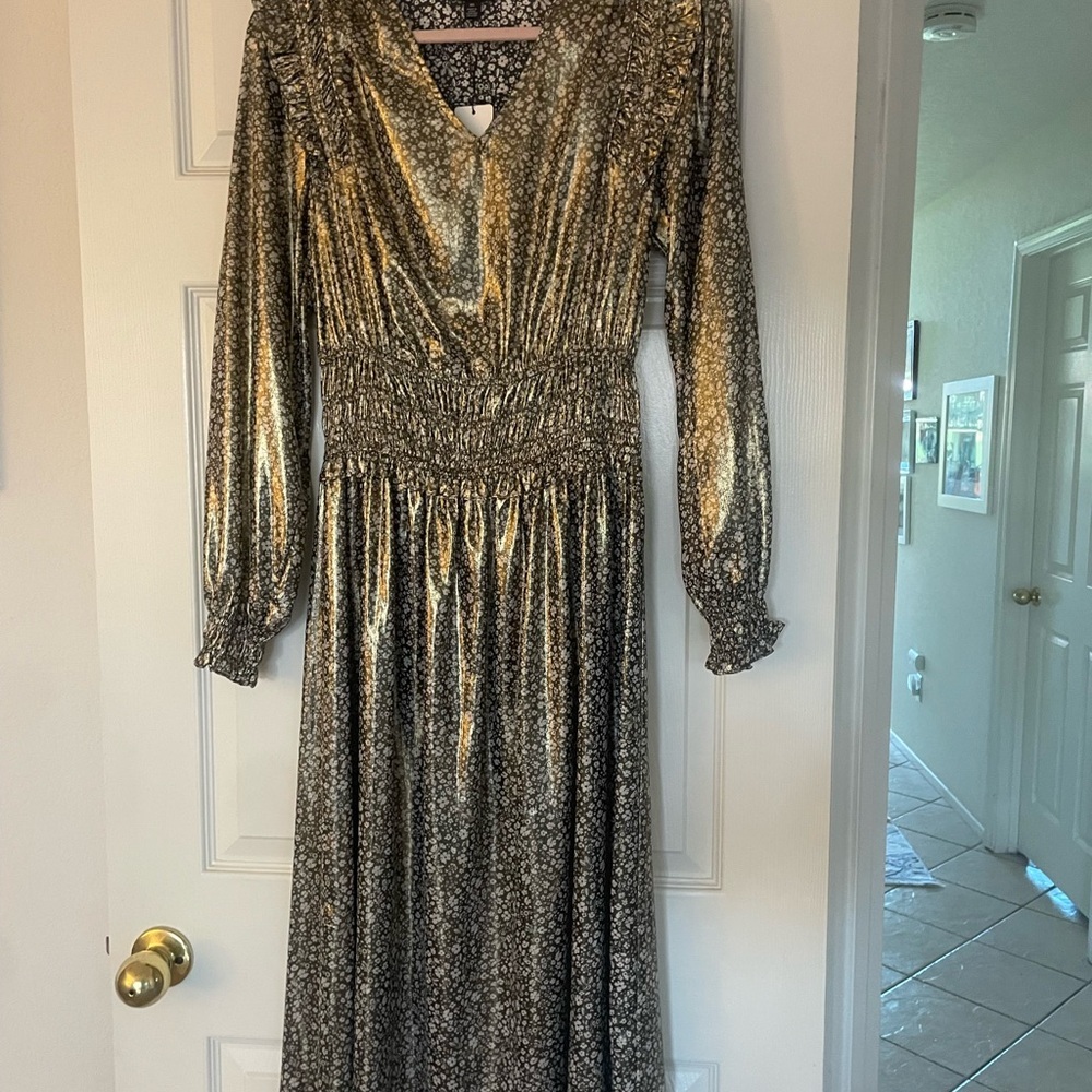 Gold Lamé Dress​ - Picture 2 of 4